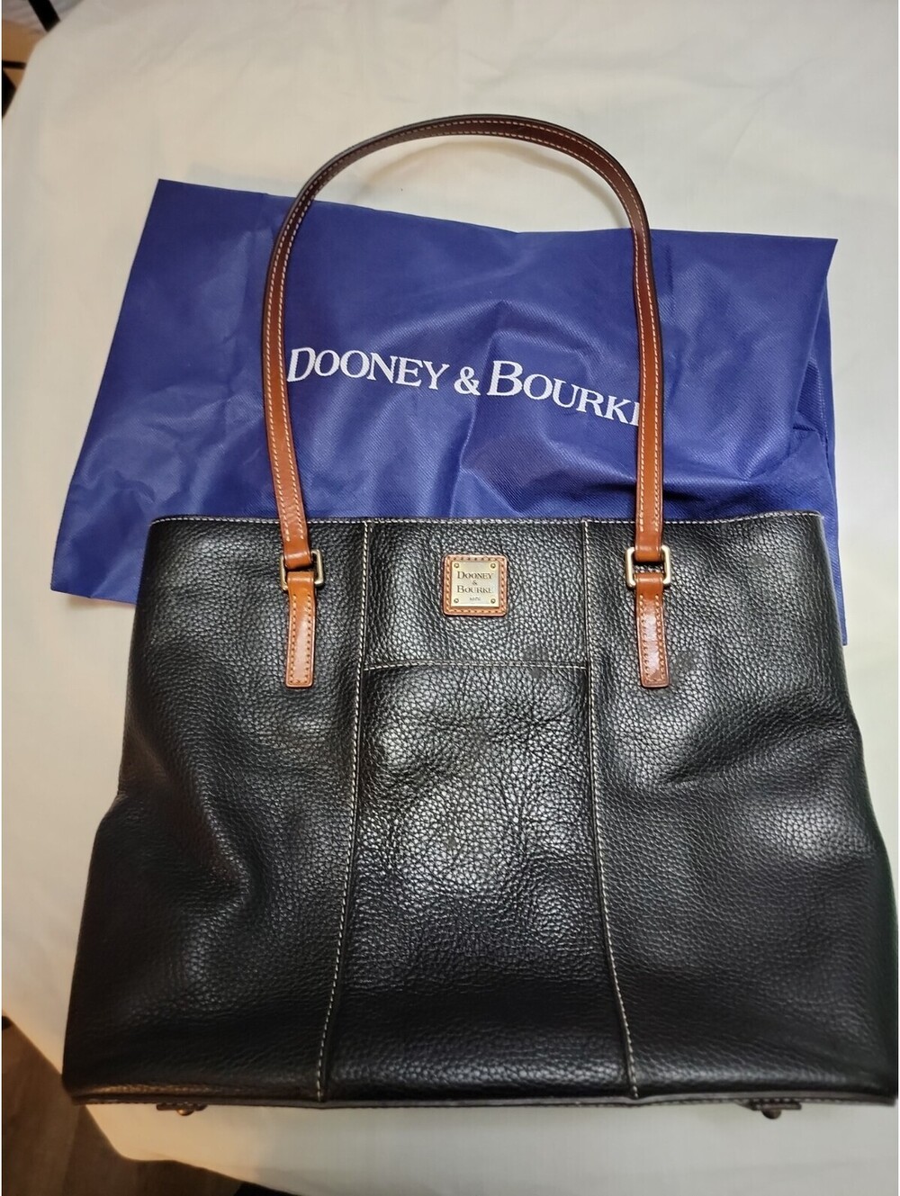 Dooney & Bourke Black Pebble Grain Small Lexington Tote R342 With Bag